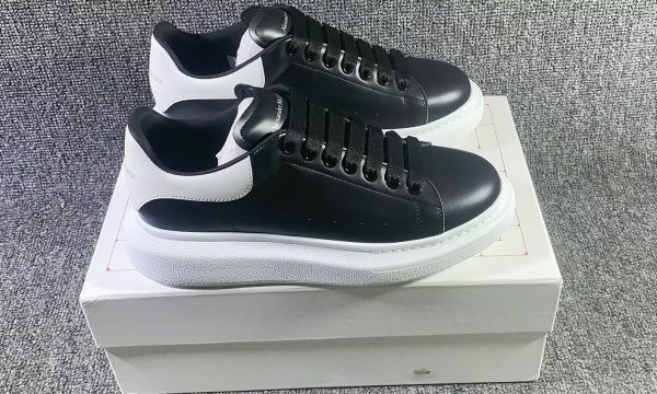 McQueen fashion leather shoes black/white - Image 3